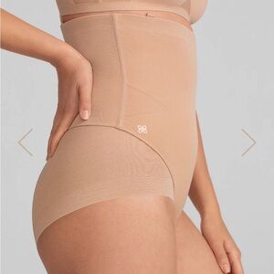 Honeylove superpower brief (shapewear) NWT, size 3x, sand